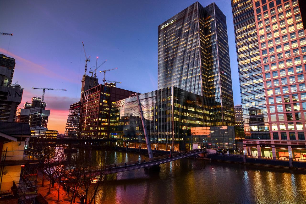 Canary Wharf - Corporate River View Apartments London Exterior photo